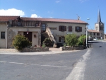 Le restaurant et l'église